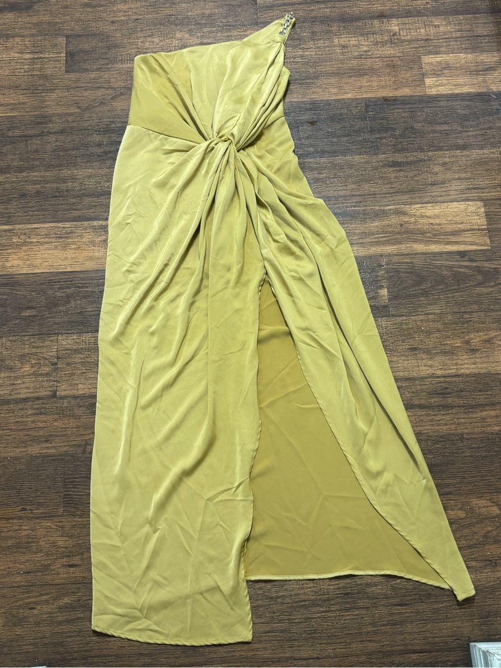 One-Shoulder Knot Front Evening Gown in Yellow